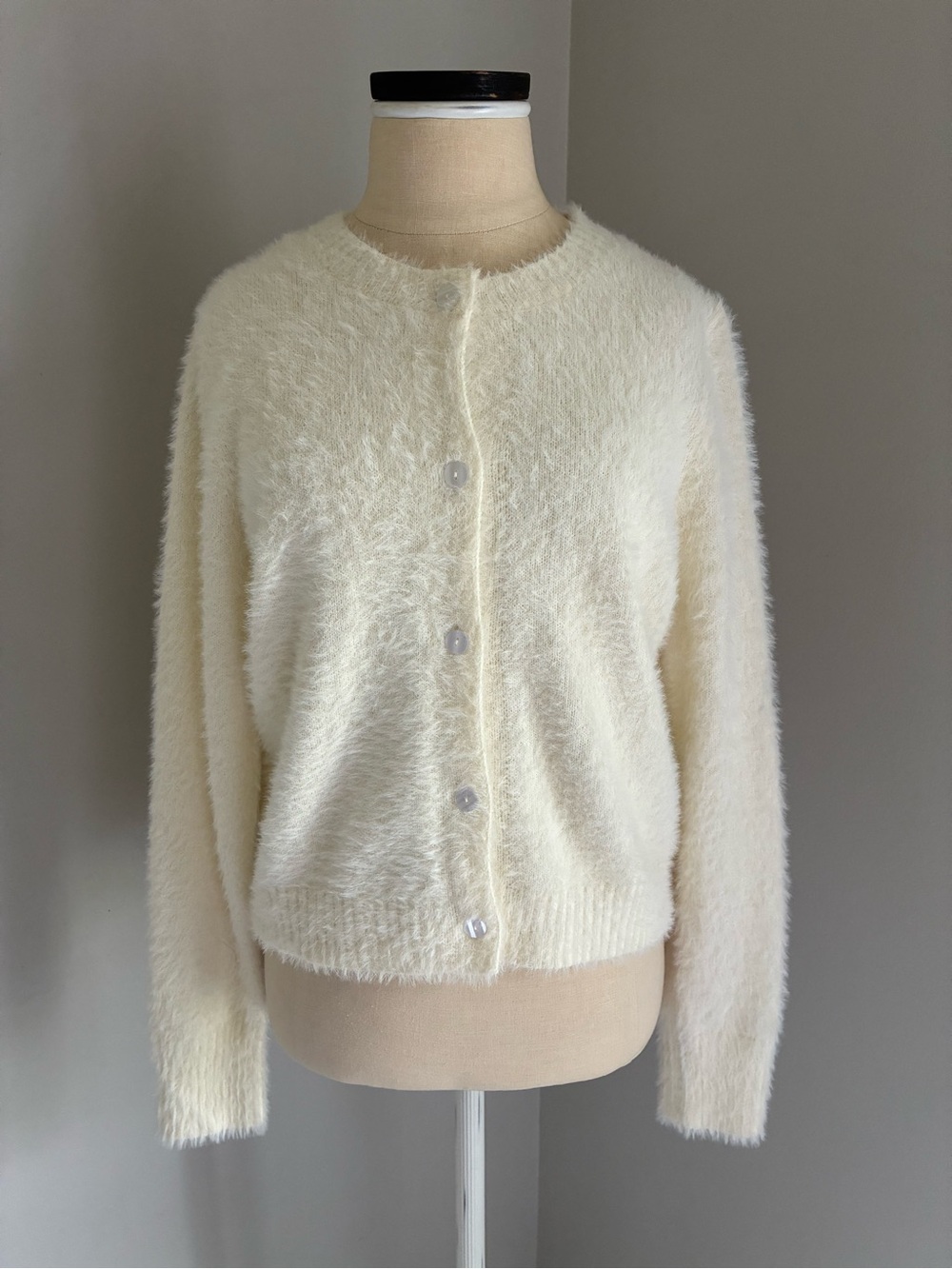 Fuzzy Feathery White Cardigan Soft Long Sleeve Cozy Sweater Size Medium